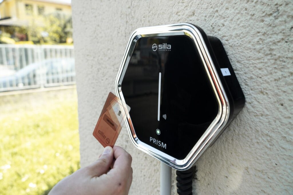 Wallbox Prism tessera RFID